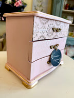 Gracie: Jewelry Box