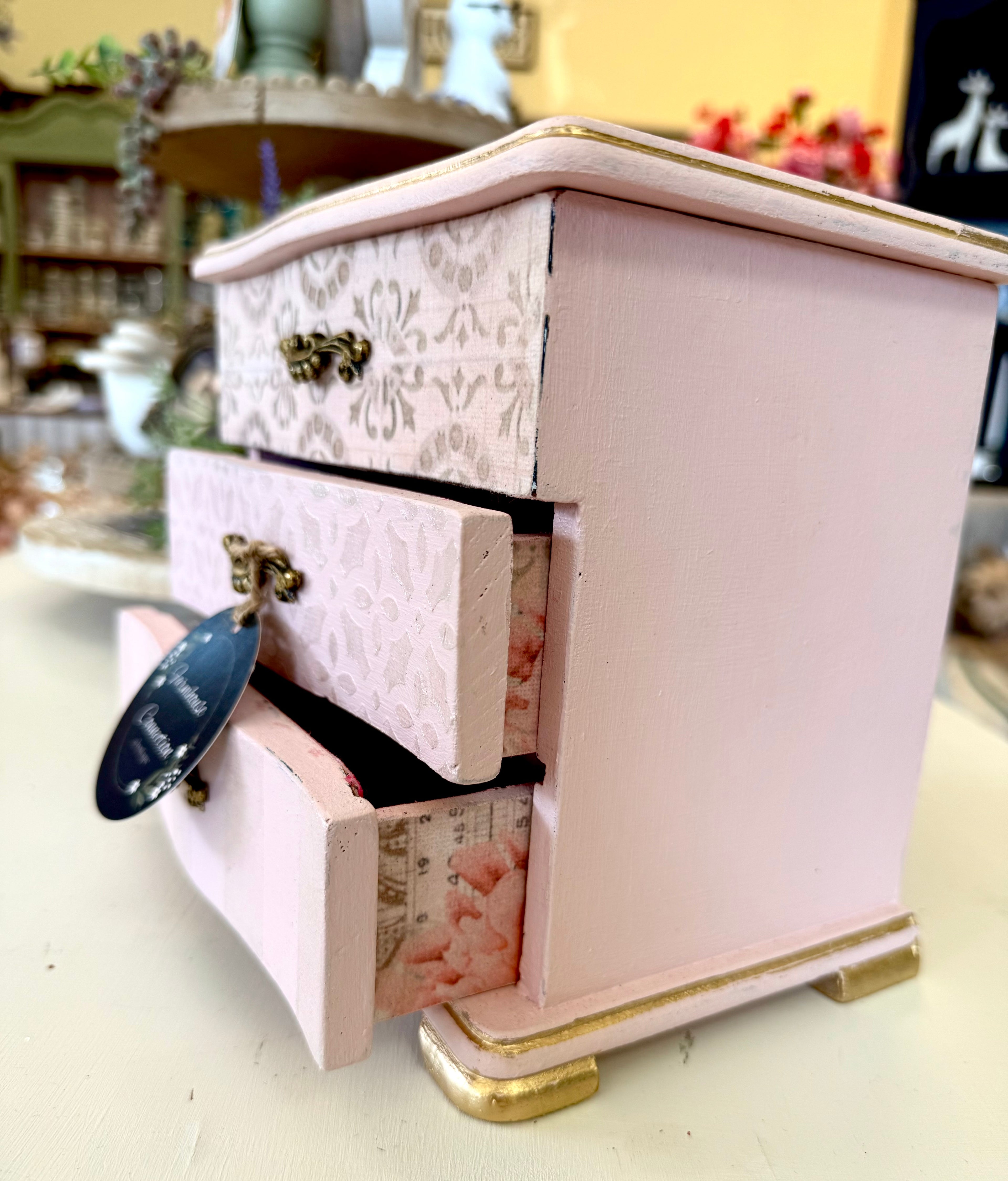 Gracie: Jewelry Box