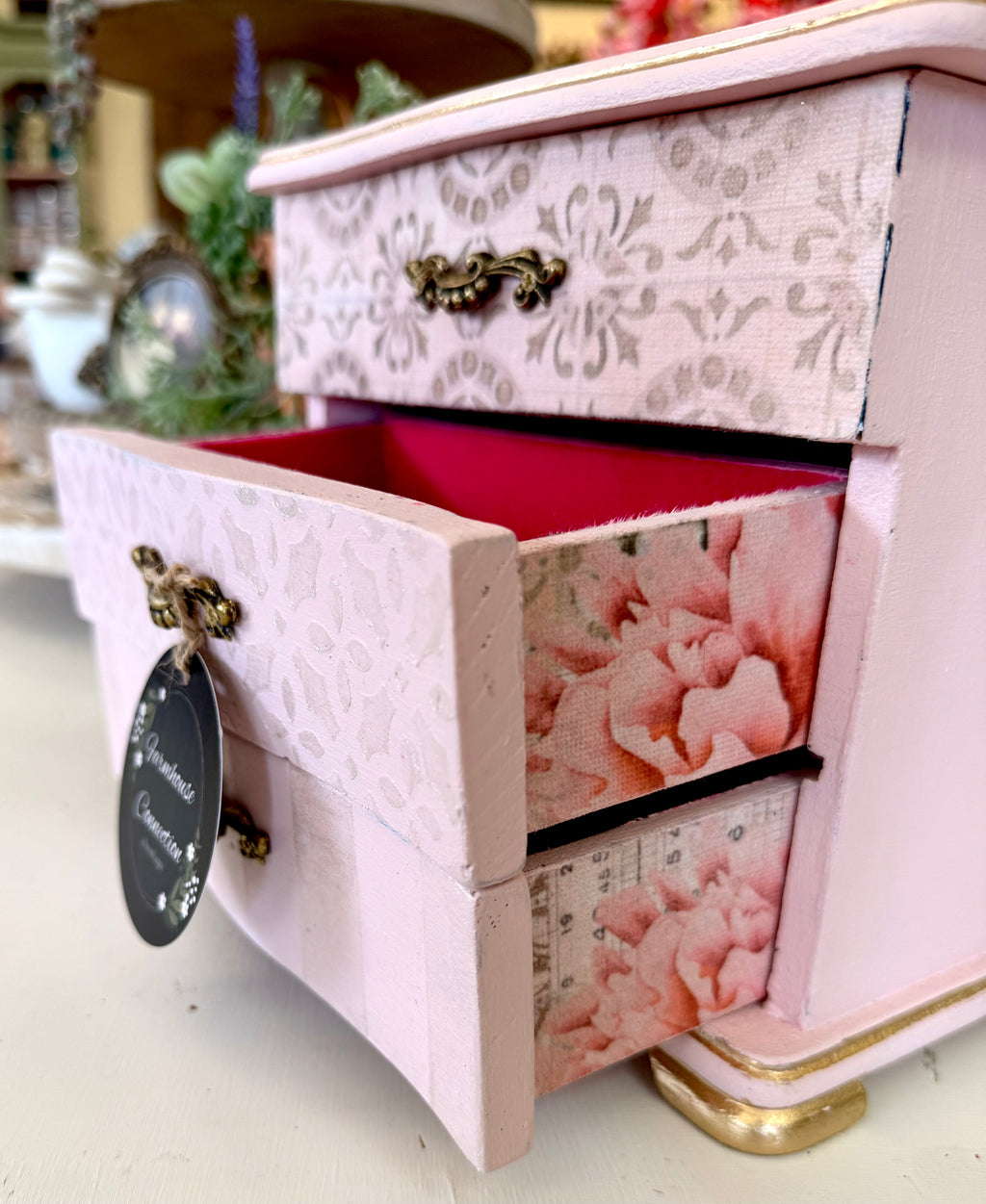 Gracie: Jewelry Box